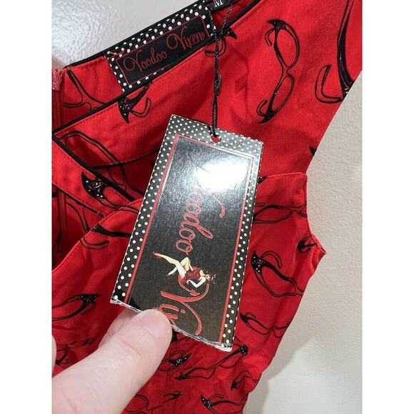 Voodoo Vixen Womens Dress Size M Red Black 1950 Sunglass Print Retro Pin Up NWTS - Picture 4 of 8